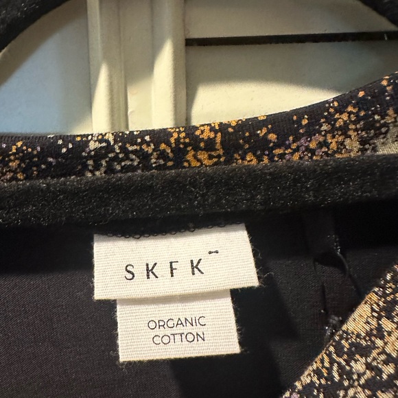 Galaxy Print Long Sleeve Top with Purple and Gold Shimmer - Picture 2 of 6